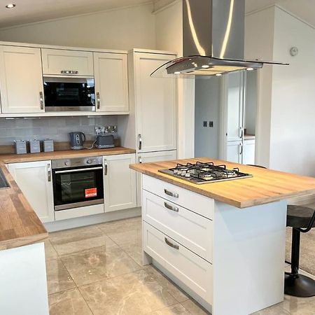 Rookery Manor Lodges Rooks Bridge Екстер'єр фото